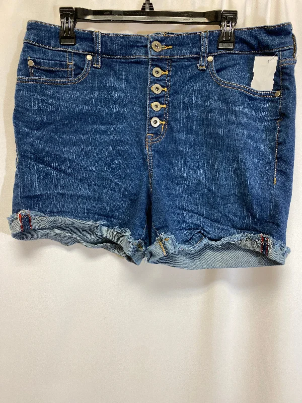 Shorts By Torrid In Blue Denim, Size: 14