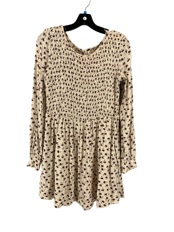 Dress Casual Short By Free People In Cream, Size: M